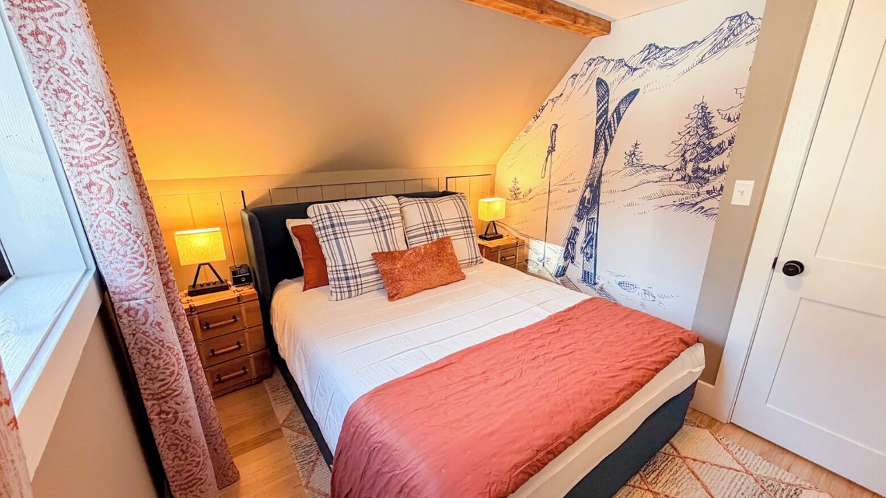 Photo of Bedroom in Center Conway