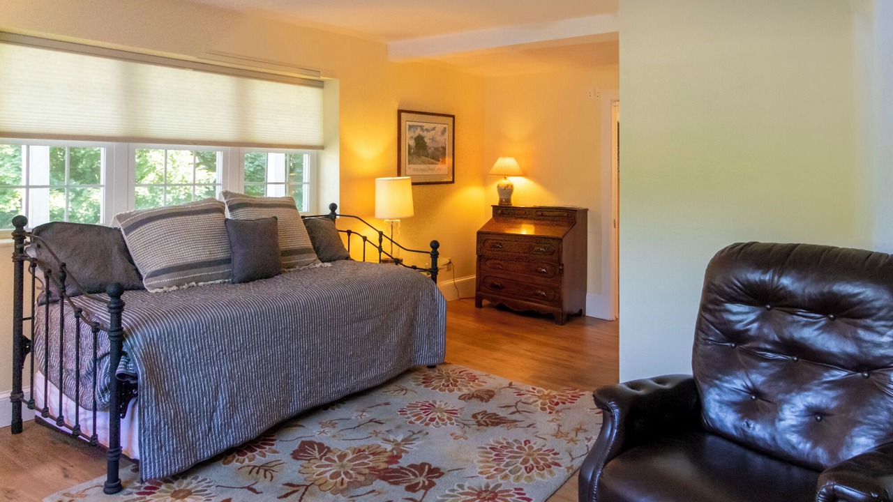 Photo of Bedroom in Wayne