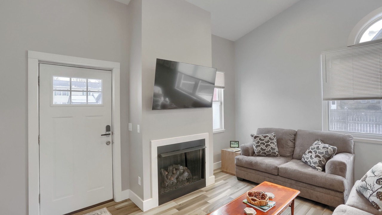 Photo of Livingroom in Clarion