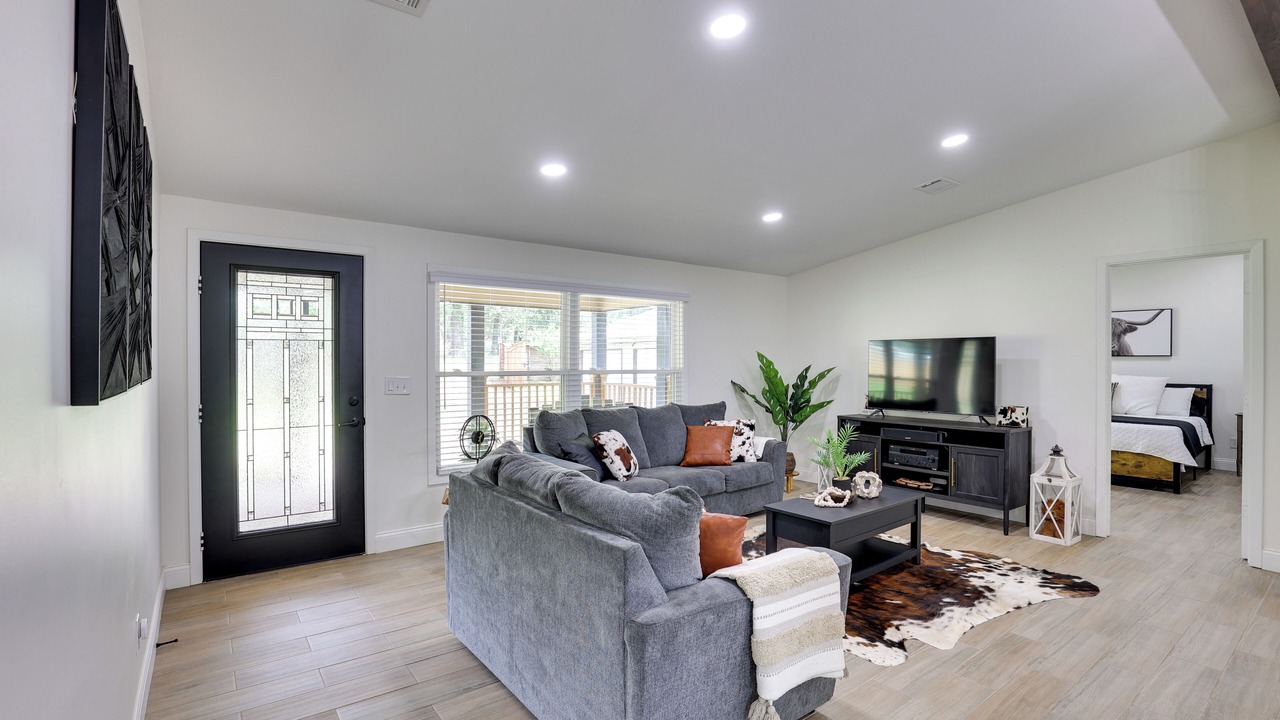 Photo of Livingroom in Tyler