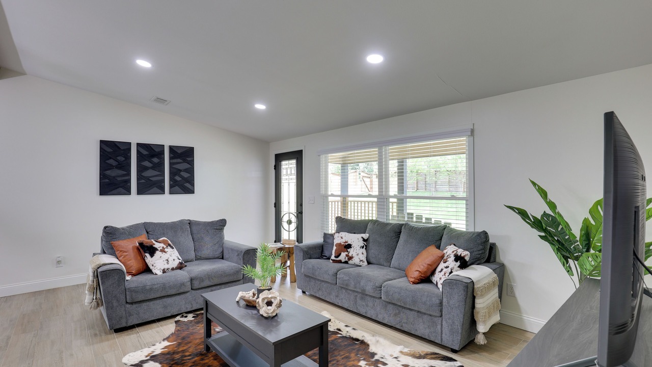 Photo of Livingroom in Tyler