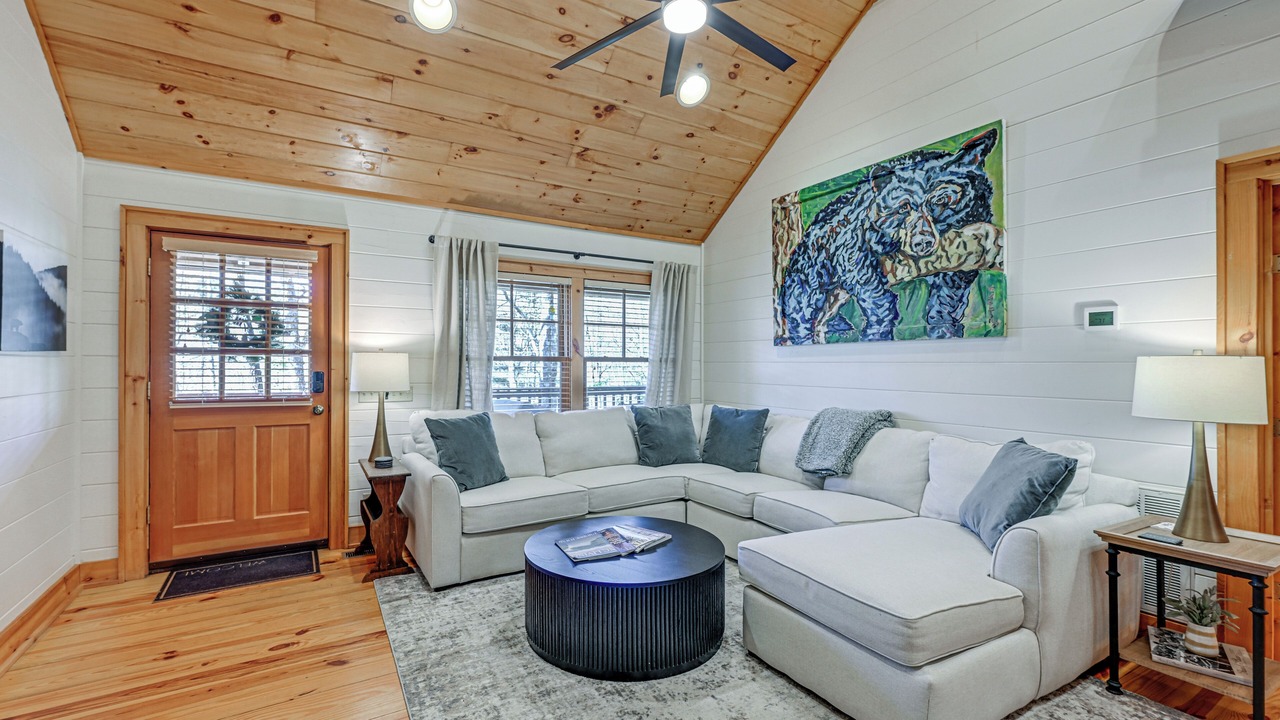 Photo of Livingroom in Cashiers