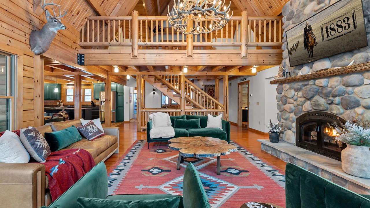 Photo of Livingroom in Ellicottville