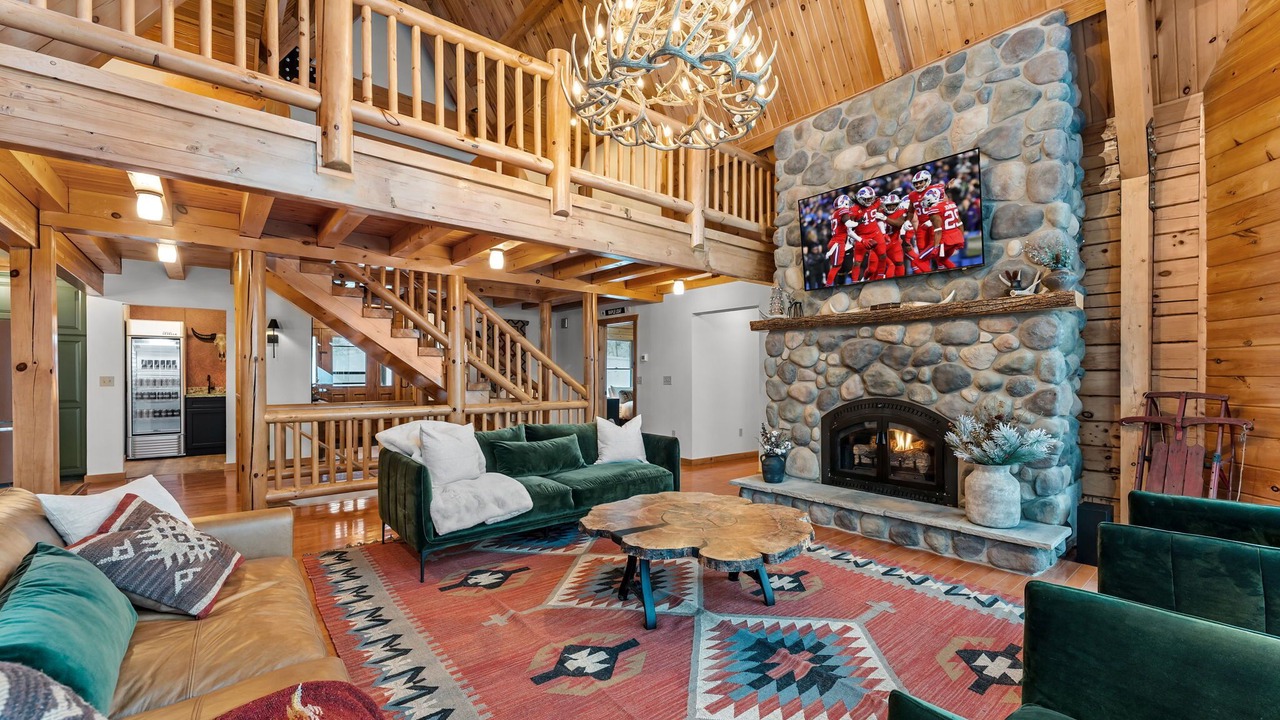Photo of Livingroom in Ellicottville