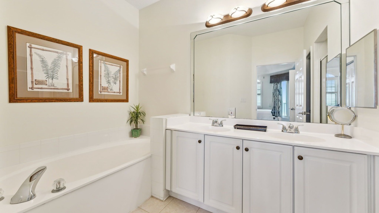 Photo of Bathroom in Amelia City