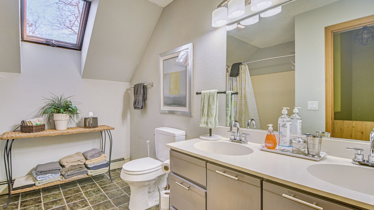 Photo of Bathroom in Greenwood