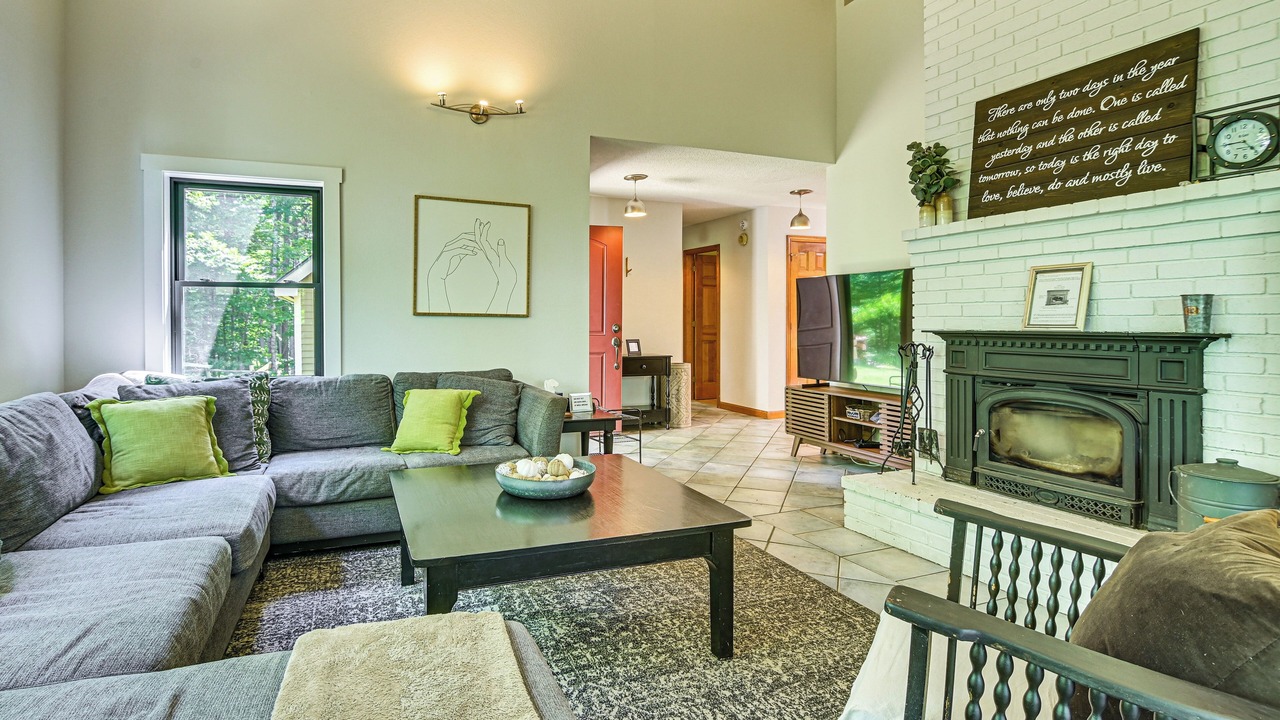 Photo of Livingroom in Greenwood