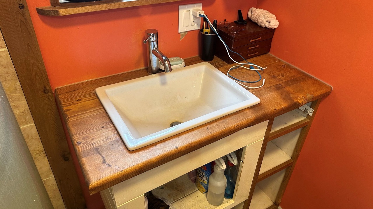 Photo of Bathroom in Kalifornsky