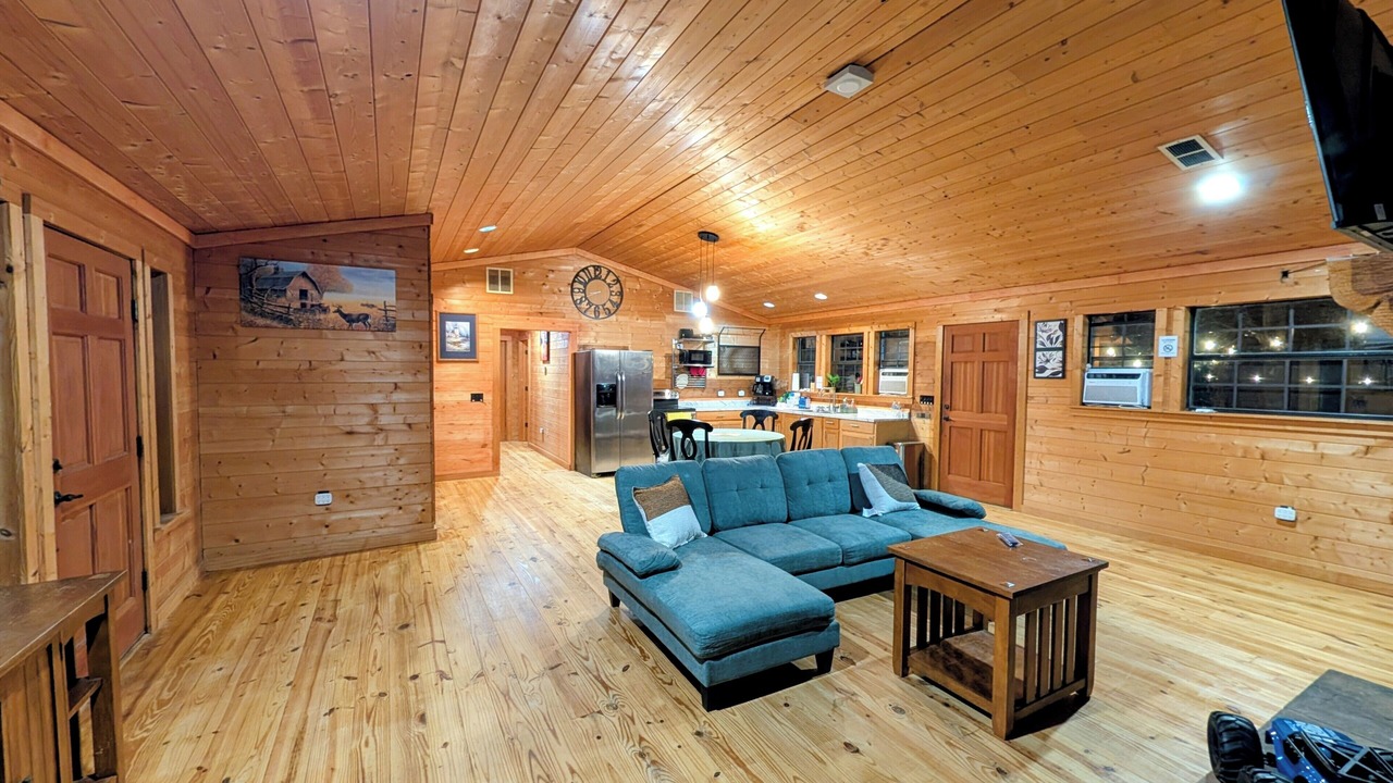 Photo of Livingroom in Grand Saline