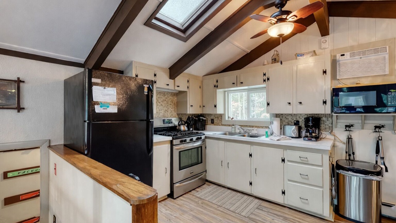Photo of Kitchen in Birchview by the Saco