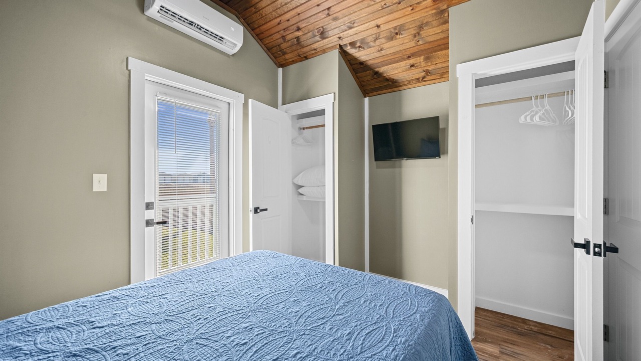 Photo of Bedroom in Rockport