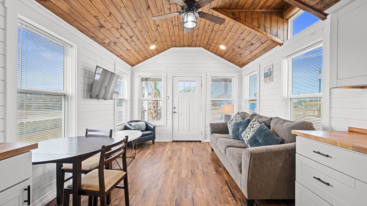 Photo of Livingroom in Rockport