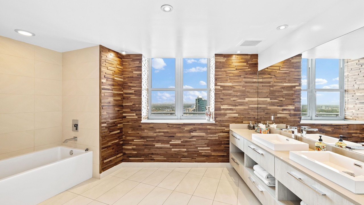Photo of Bathroom in Hollywood South Central Beach