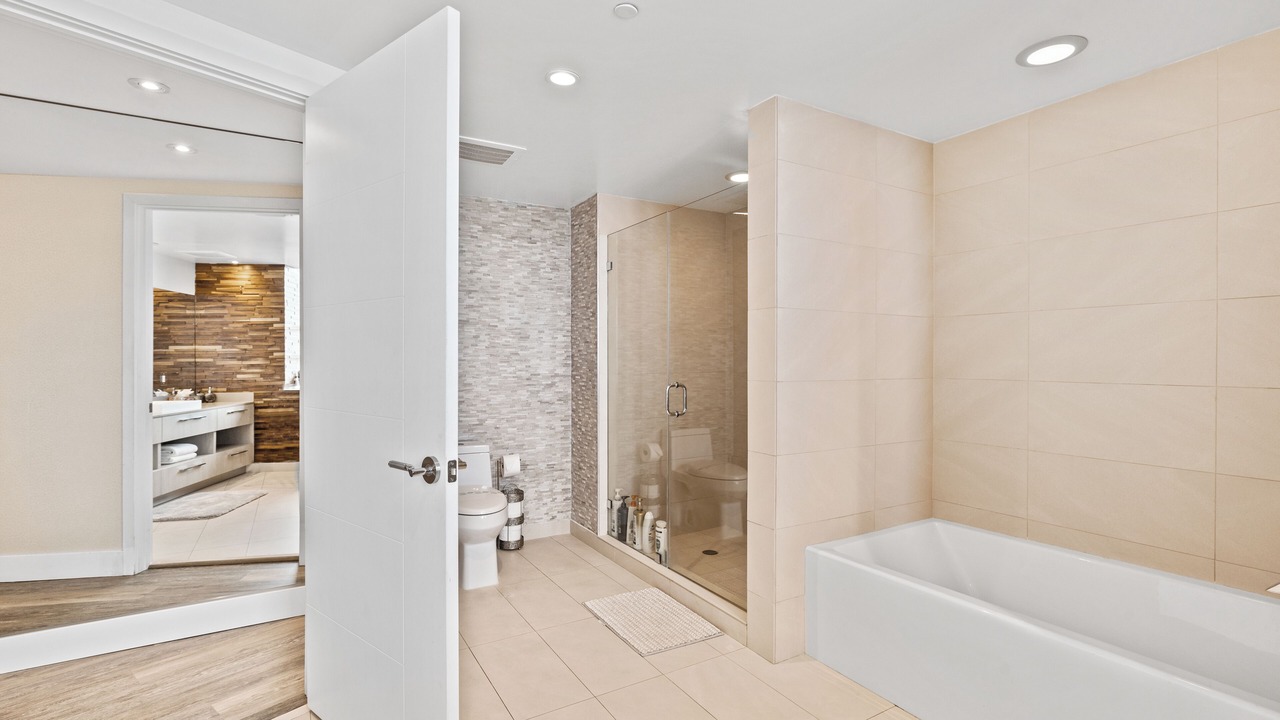 Photo of Bathroom in Hollywood South Central Beach