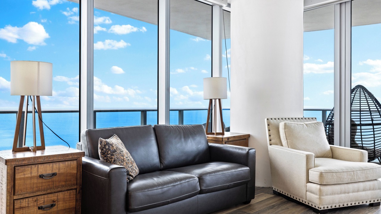 Photo of Livingroom in Hollywood South Central Beach