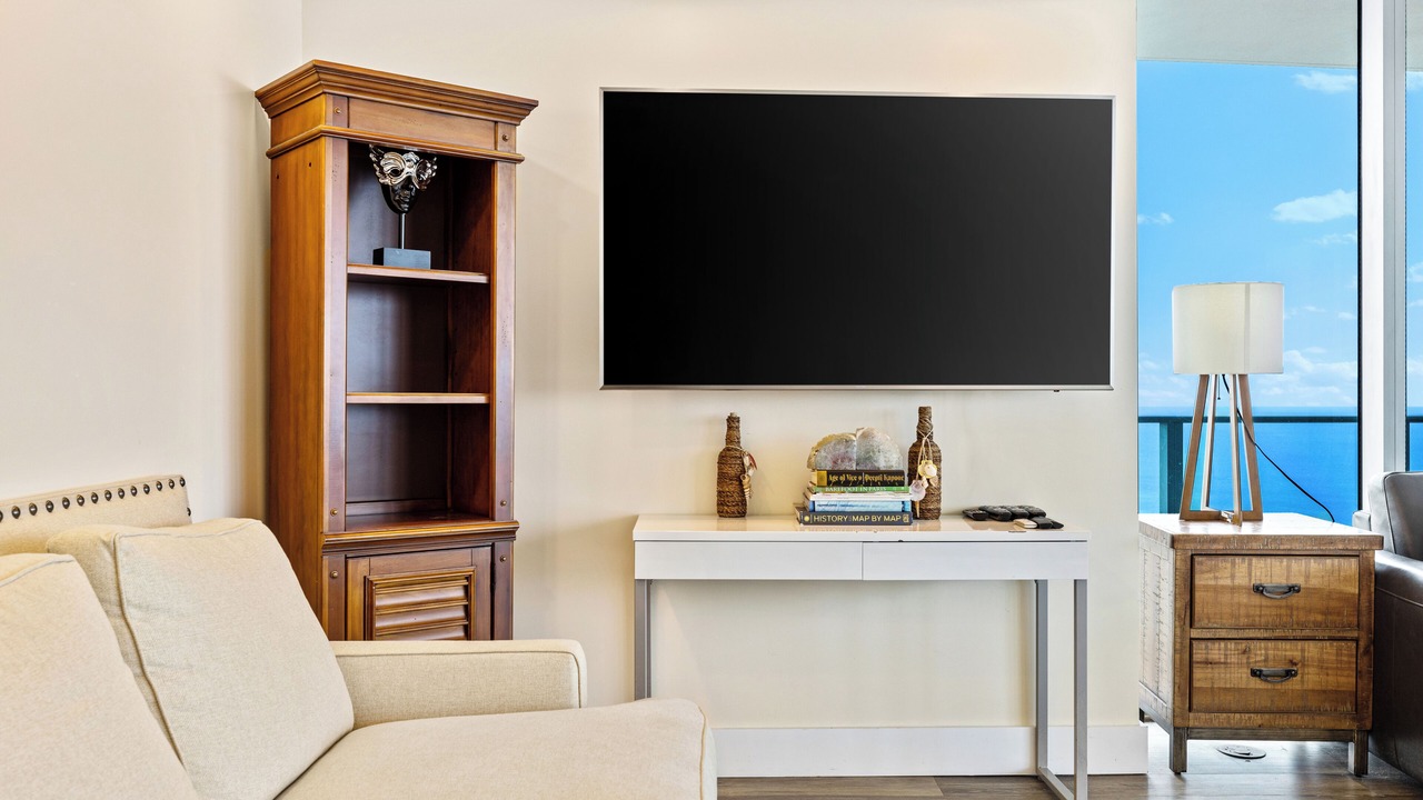 Photo of Livingroom in Hollywood South Central Beach