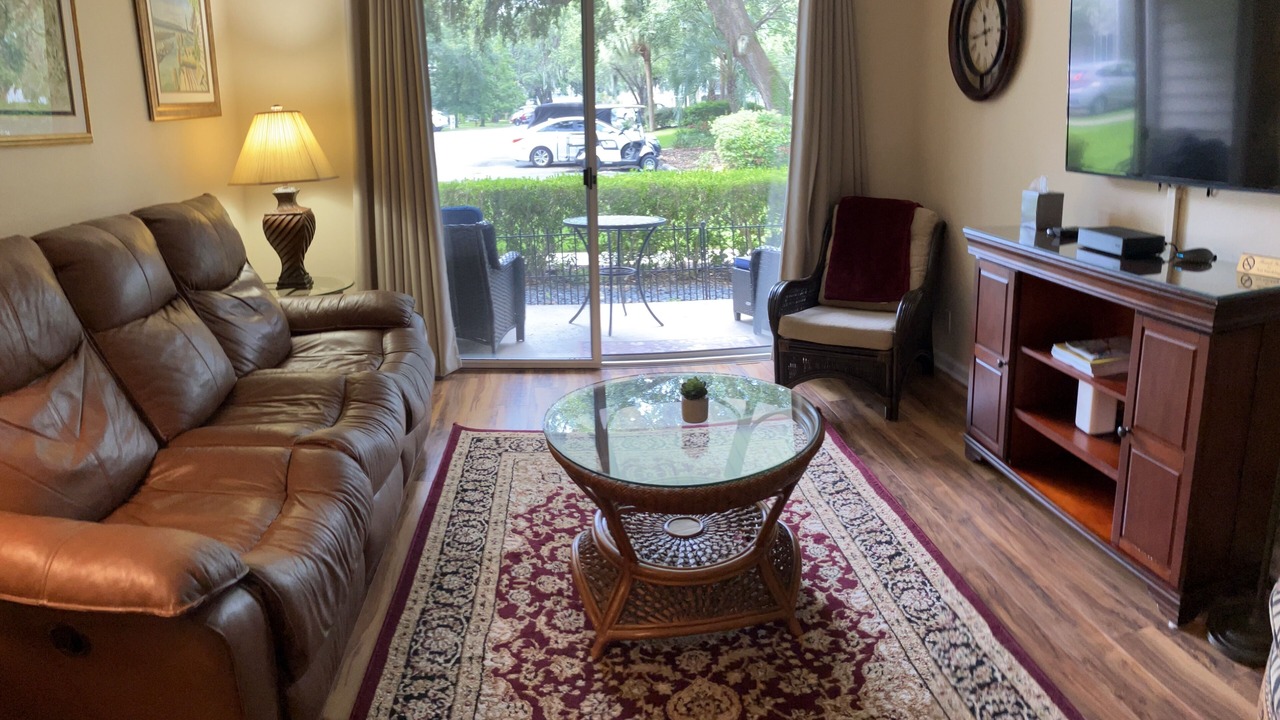 Photo of Livingroom in Demere Park