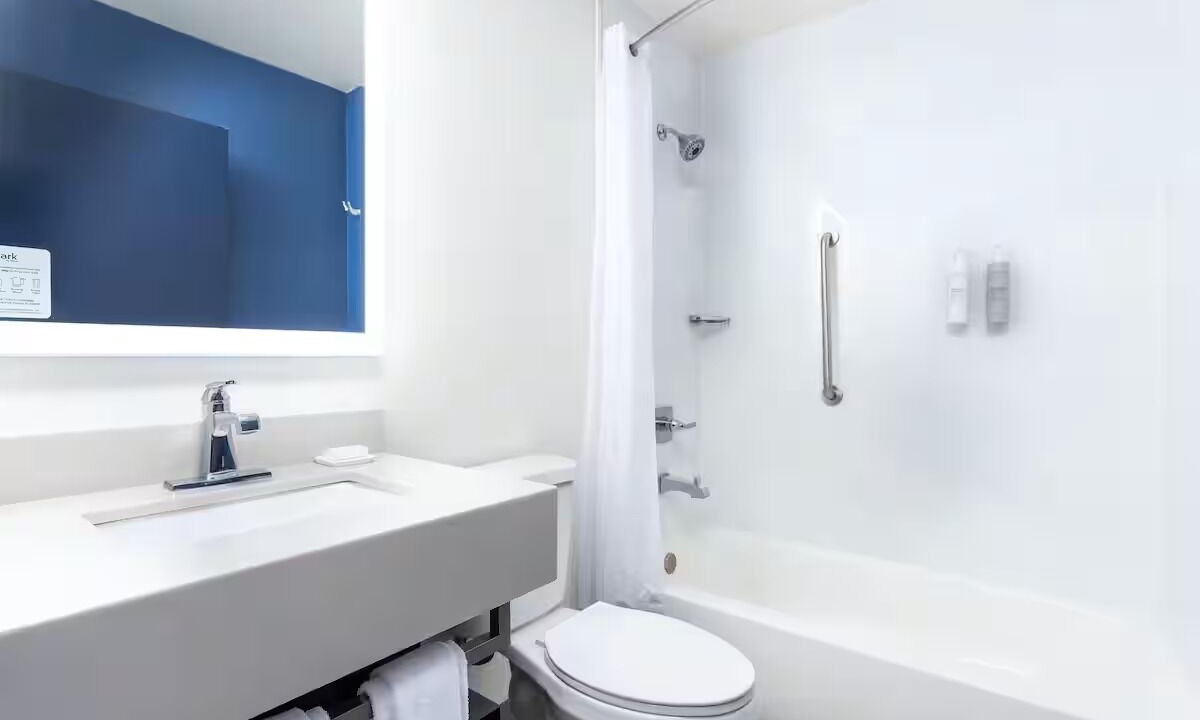 Photo of Bathroom in Clarion
