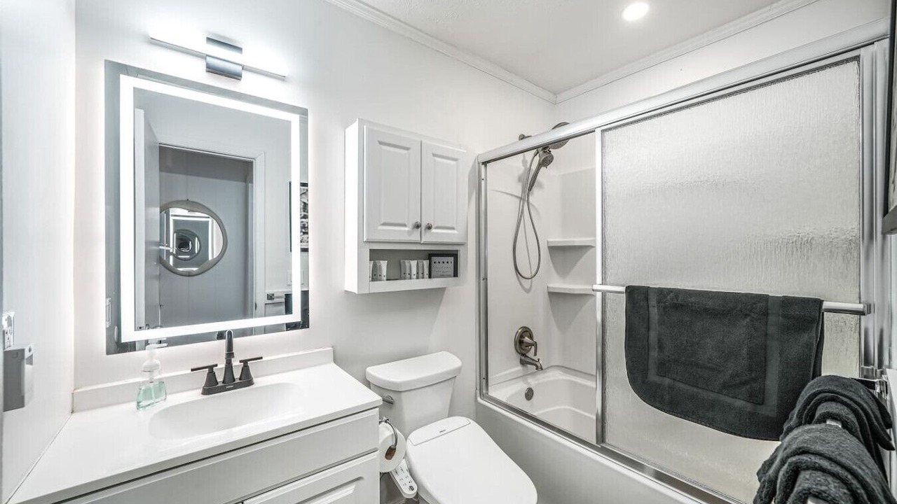 Photo of Bathroom in Streetsboro