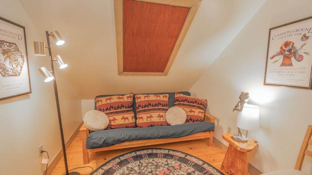 Photo of Livingroom in Farmington