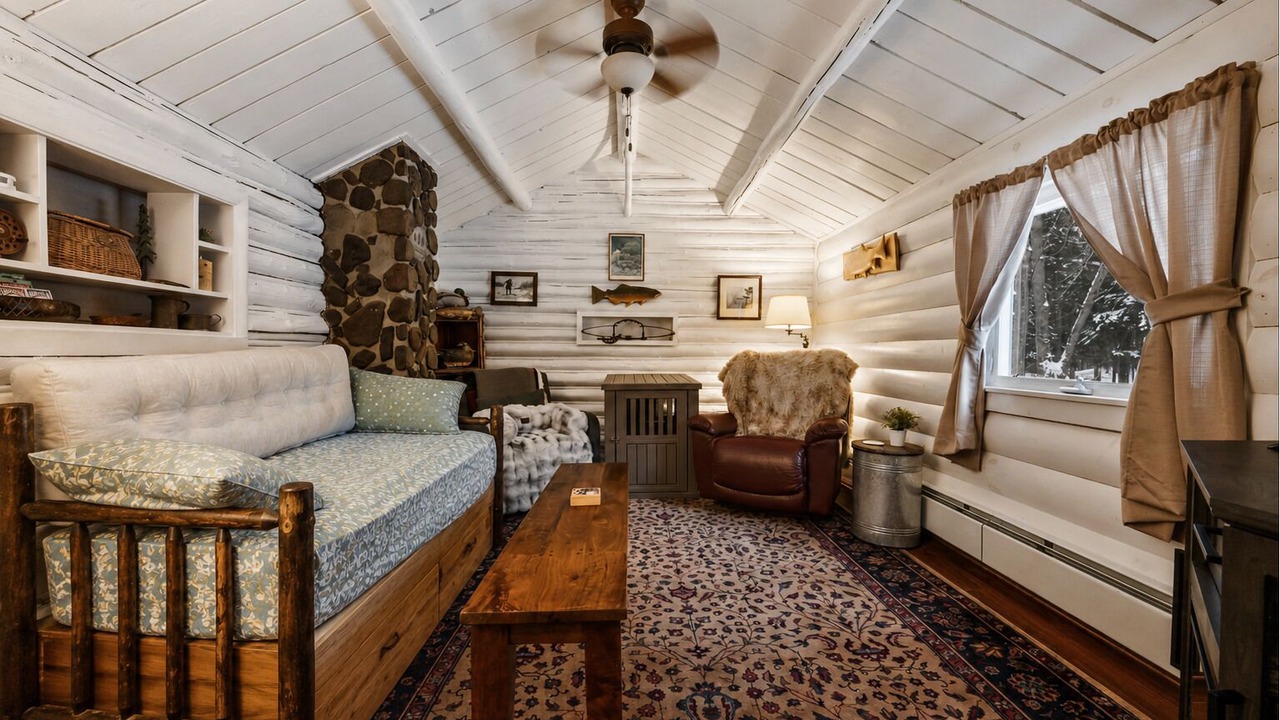 Photo of Livingroom in Magalloway Plantation