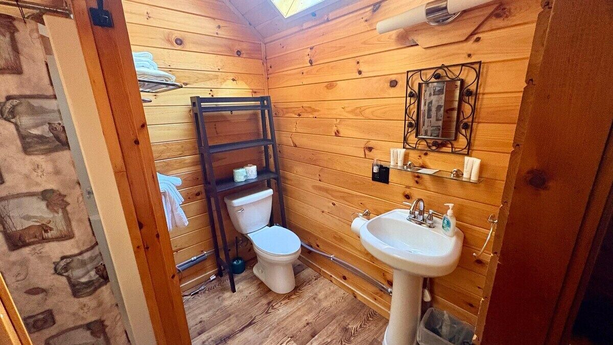 Photo of Bathroom in Rockwood