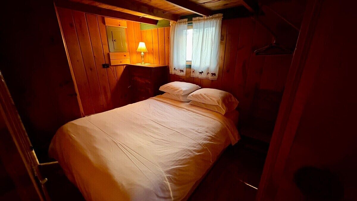 Photo of Bedroom in Rockwood