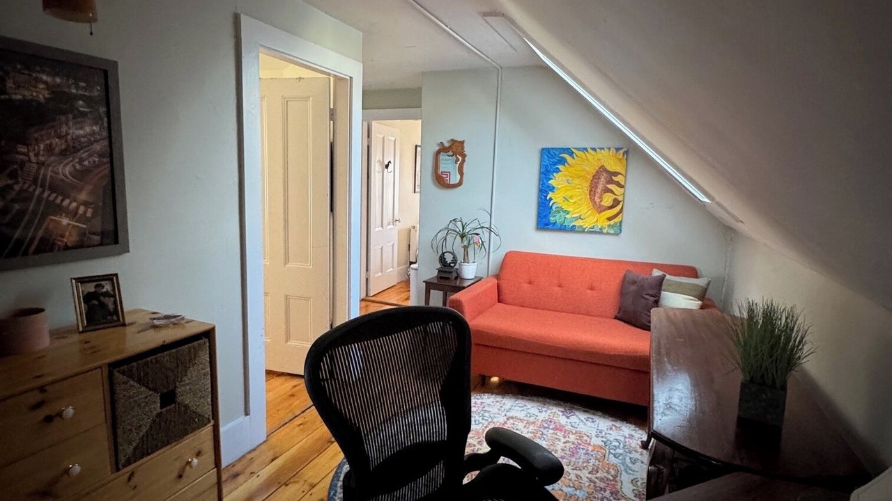 Photo of Livingroom in West End
