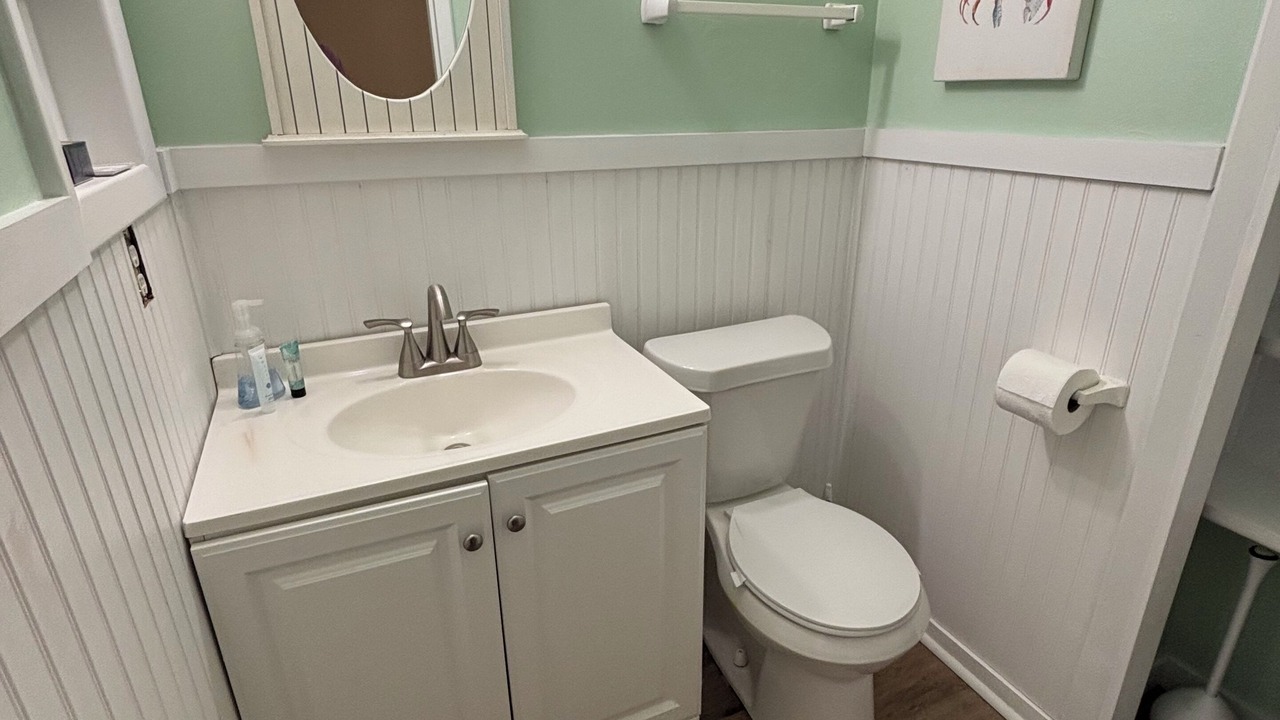 Photo of Bathroom in Inlet Harbour