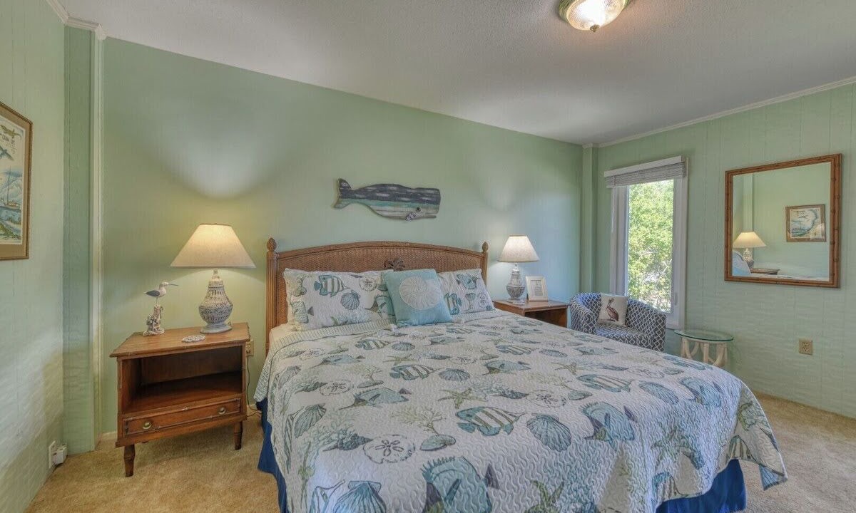 Photo of Bedroom in Inlet Harbour