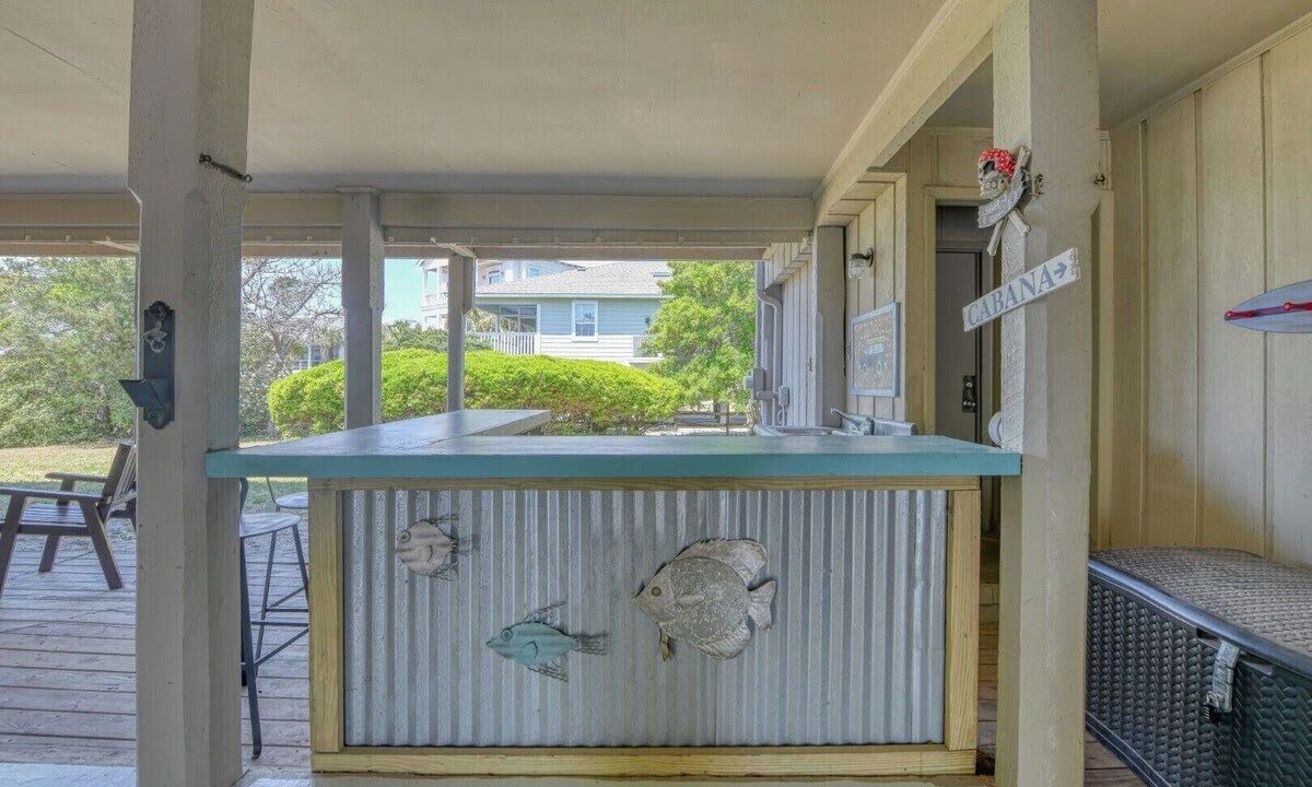 Photo of Patio Balcony in Inlet Harbour
