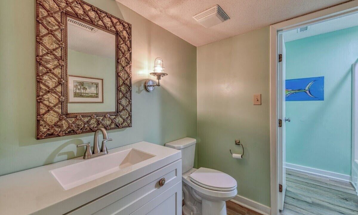 Photo of Bathroom in Inlet Harbour