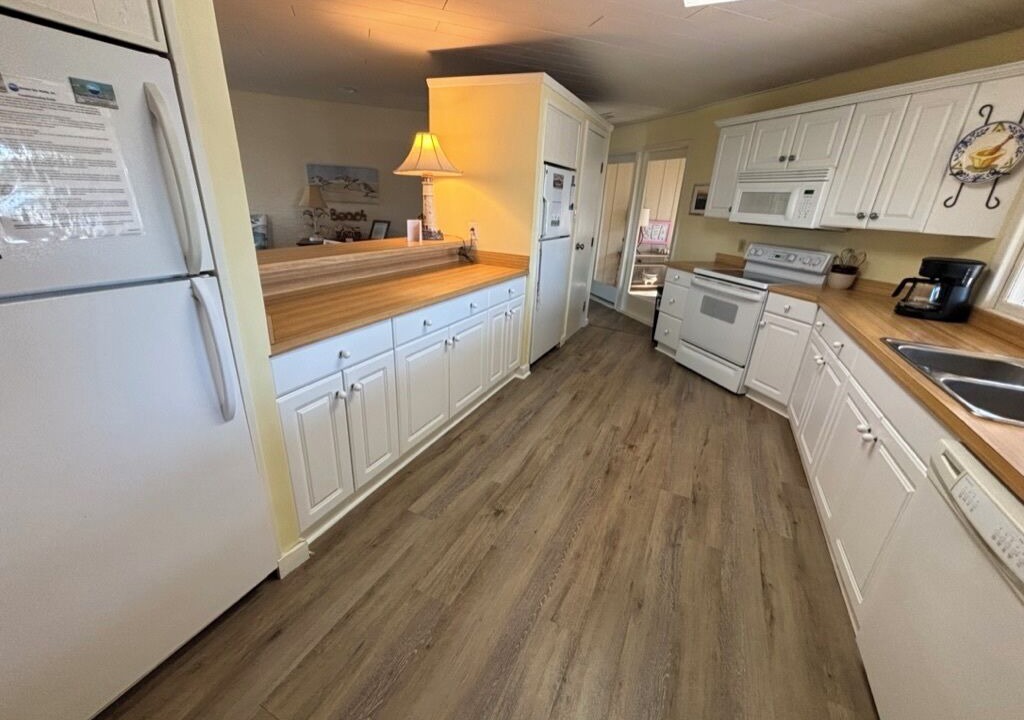 Photo of Kitchen in Inlet Harbour