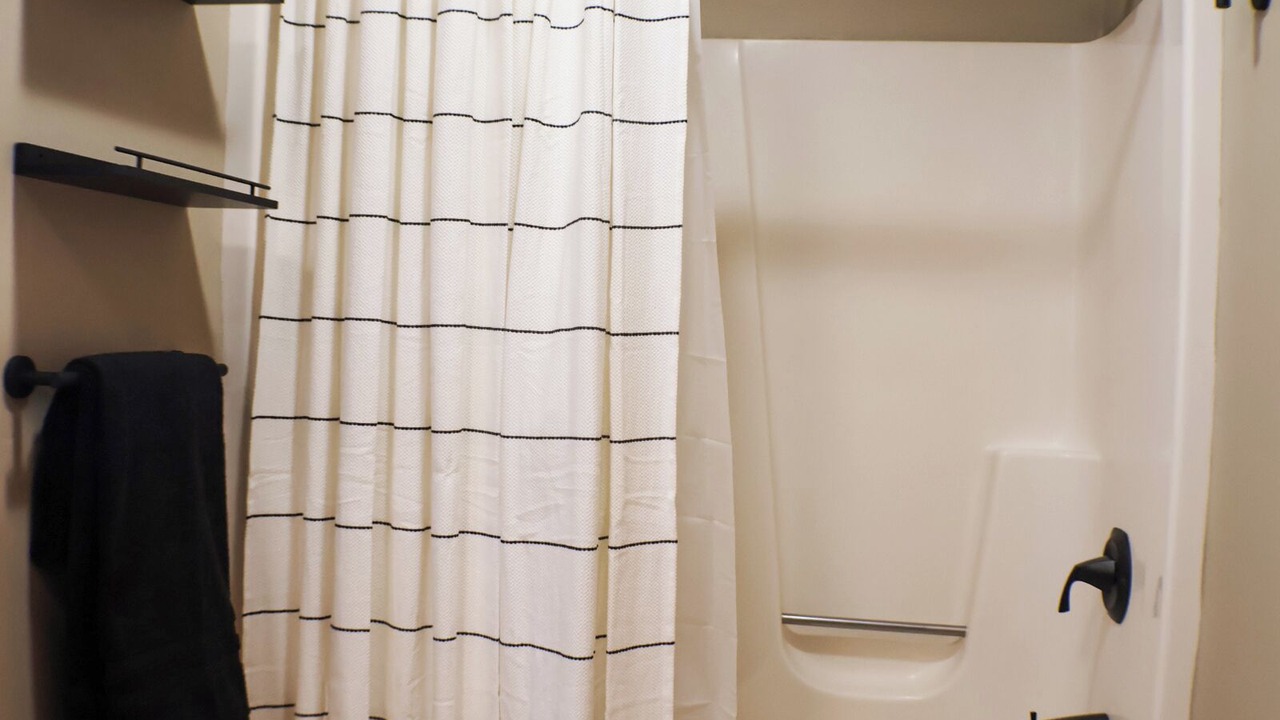 Photo of Bathroom in Naples