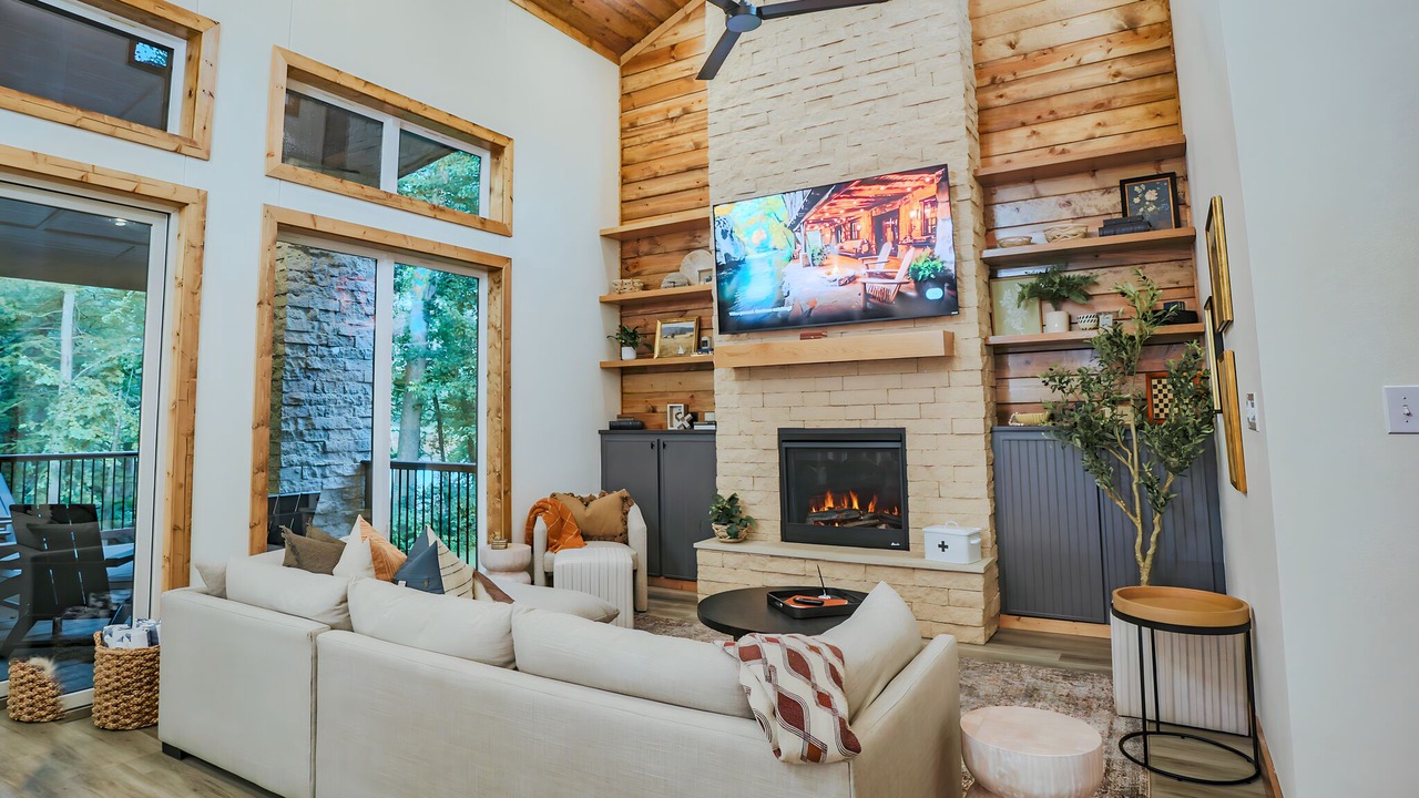 Photo of Livingroom in Broken Bow