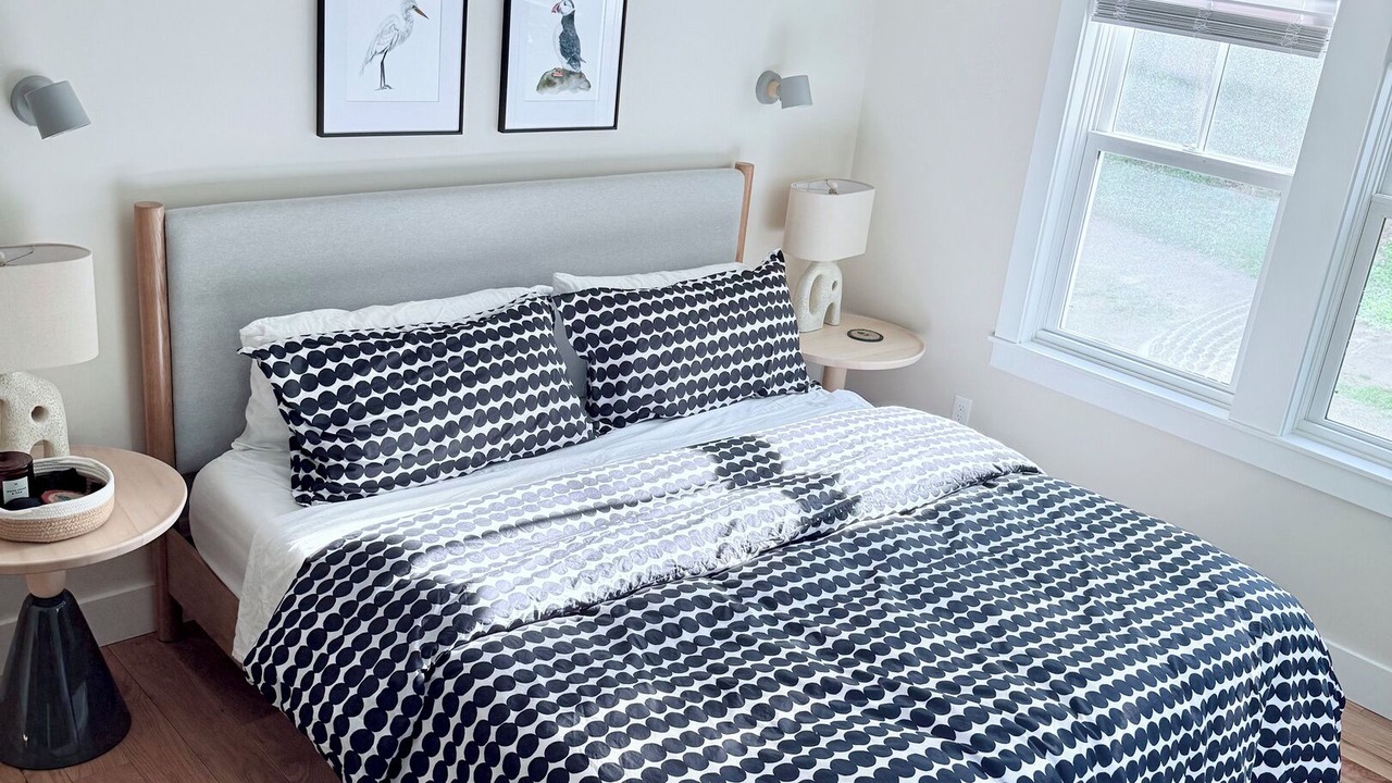 Photo of Bedroom in New Harbor