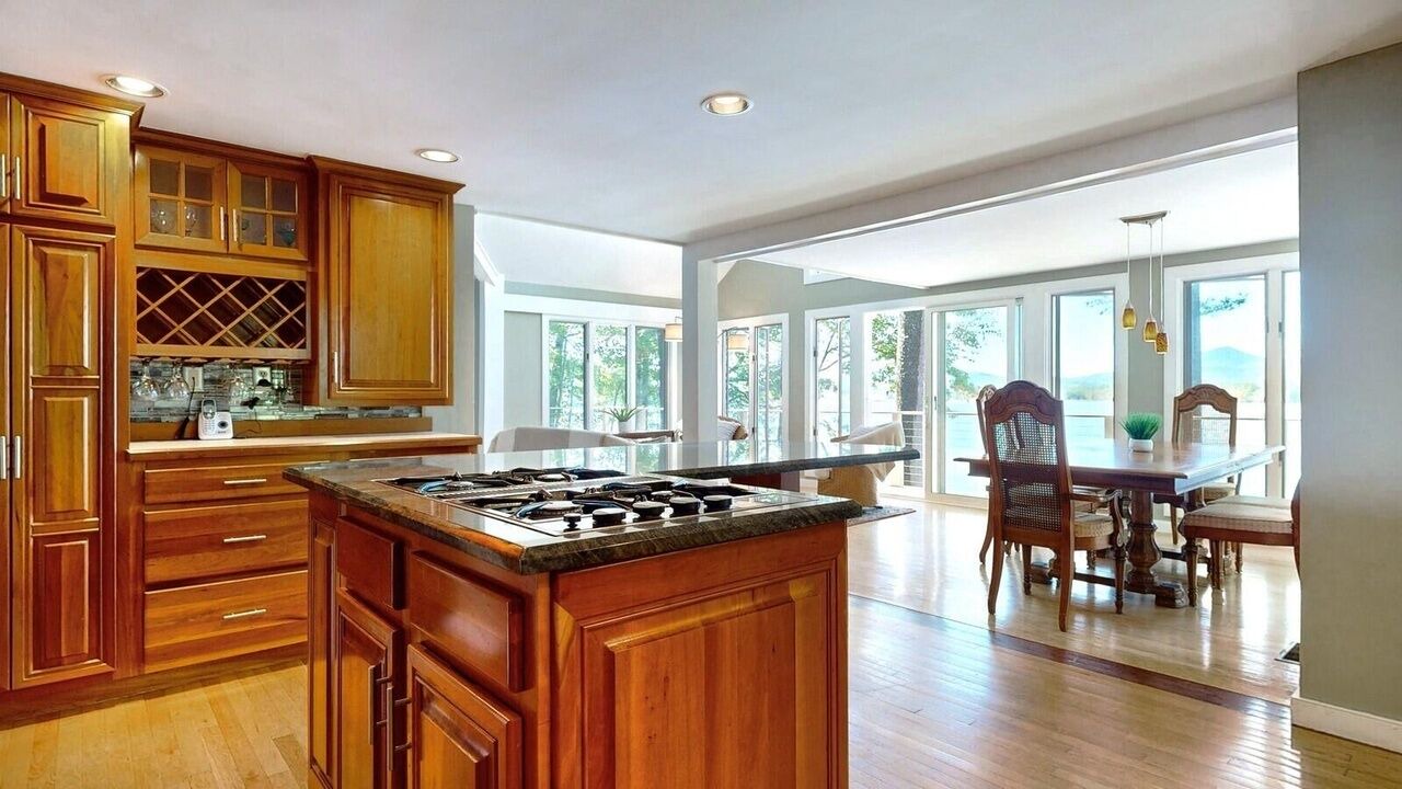 Photo of Kitchen in Center Lovell