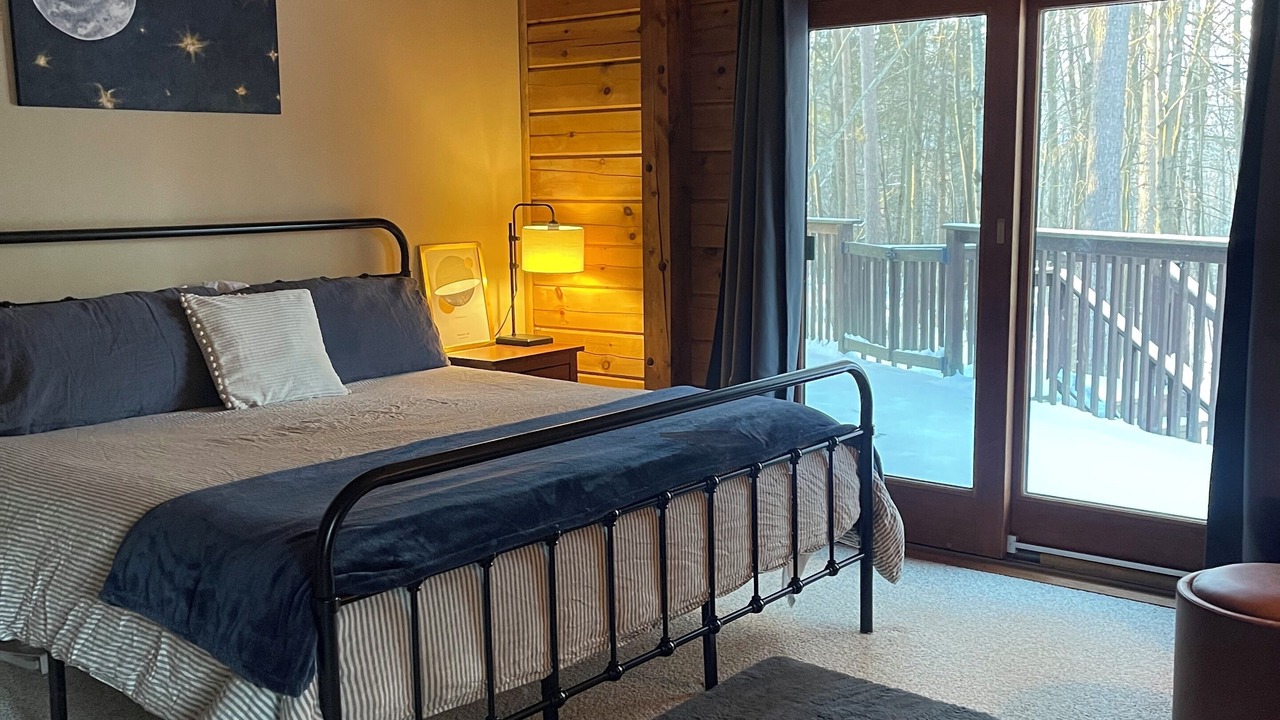 Photo of Bedroom in Greenfield Center