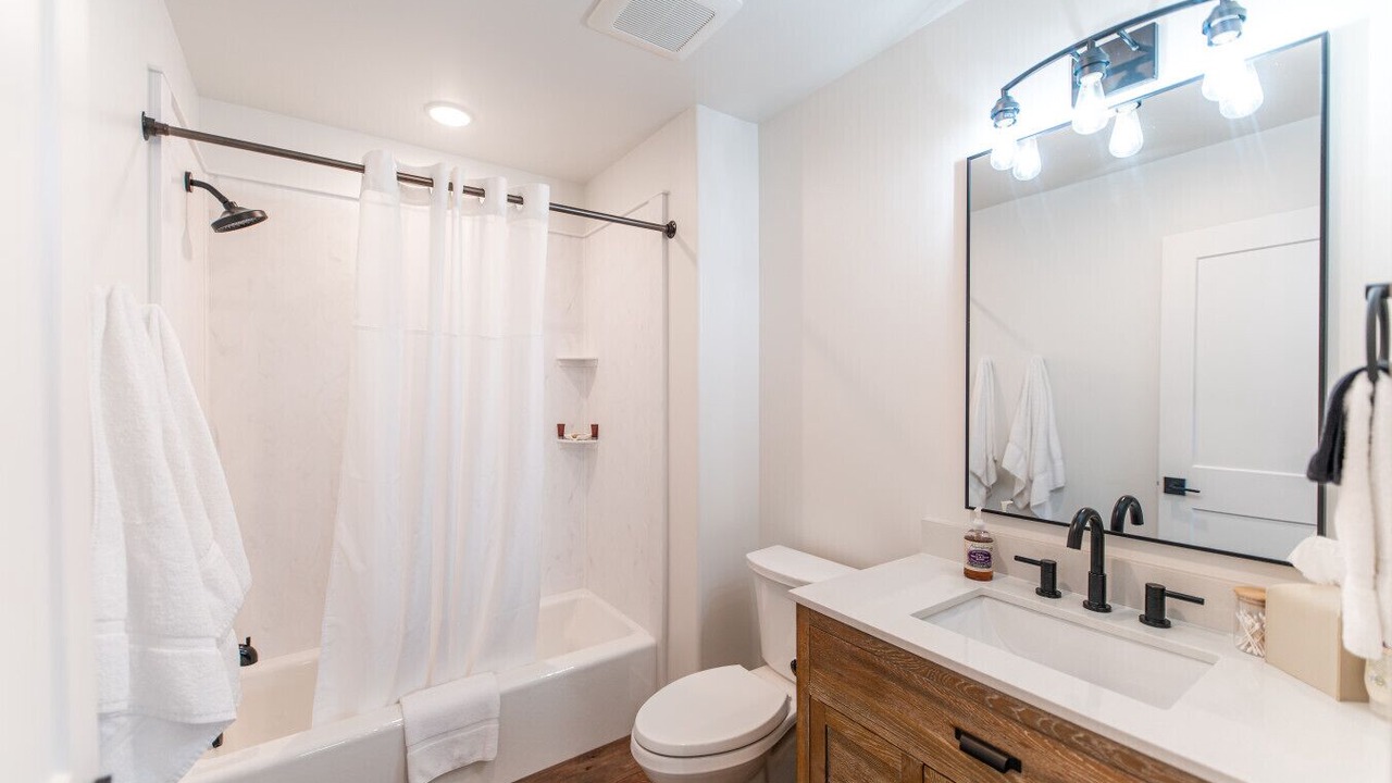 Photo of Bathroom in Diamond Ridge