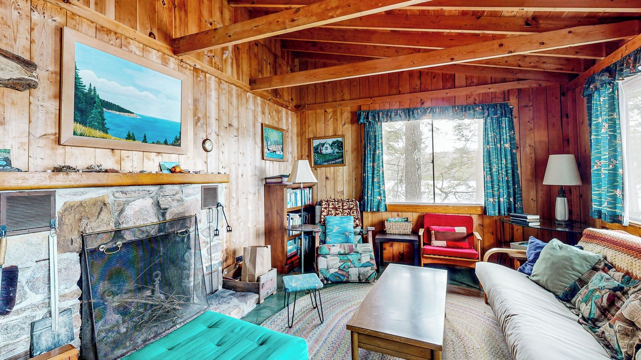 Photo of Livingroom in Mount Desert