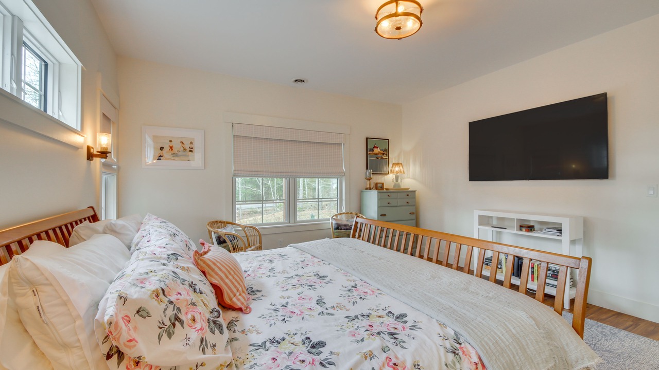 Photo of Bedroom in Boothbay