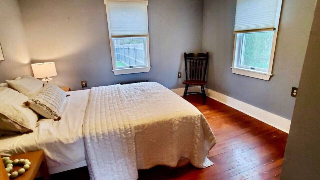 Photo of Bedroom in Wakefield-Peacedale