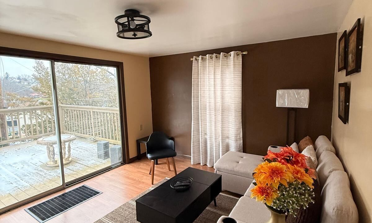 Photo of Livingroom in Altoona
