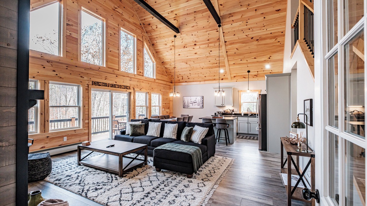 Photo of Livingroom in Bryant Pond