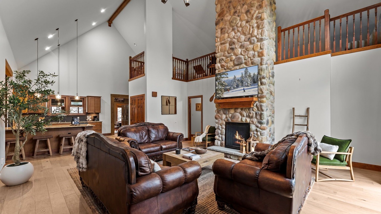 Photo of Livingroom in Ellicottville