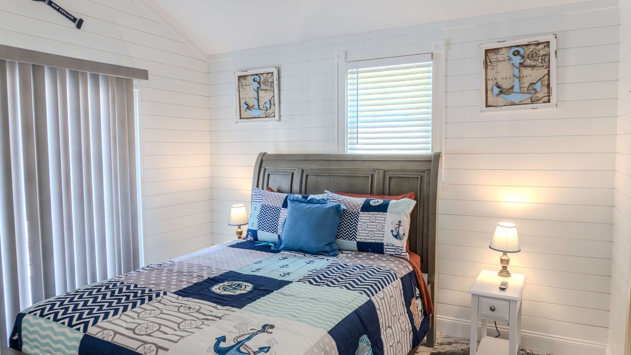 Photo of Bedroom in Lamoine