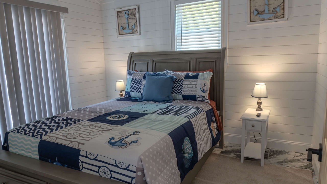 Photo of Bedroom in Lamoine