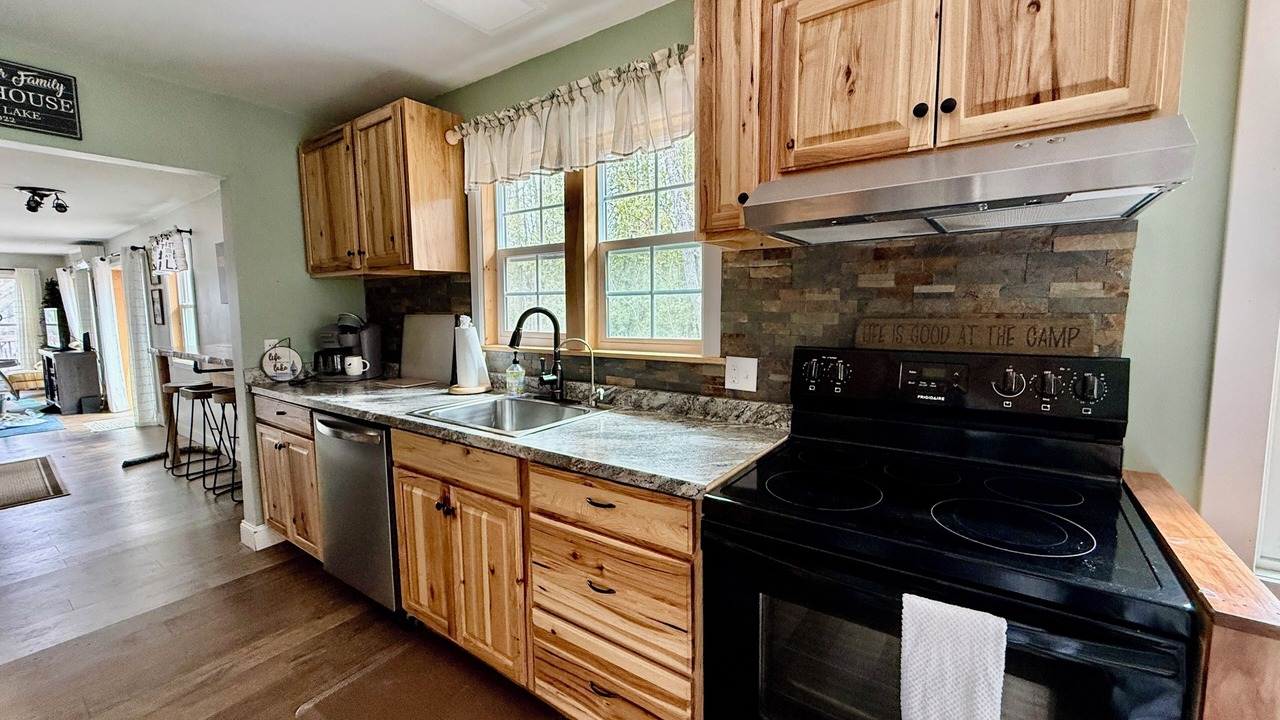 Photo of Kitchen in Schroon Lake