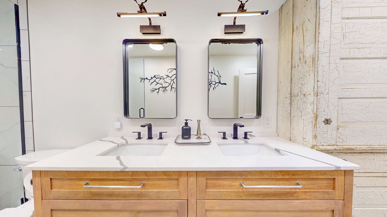 Photo of Bathroom in Craneridge