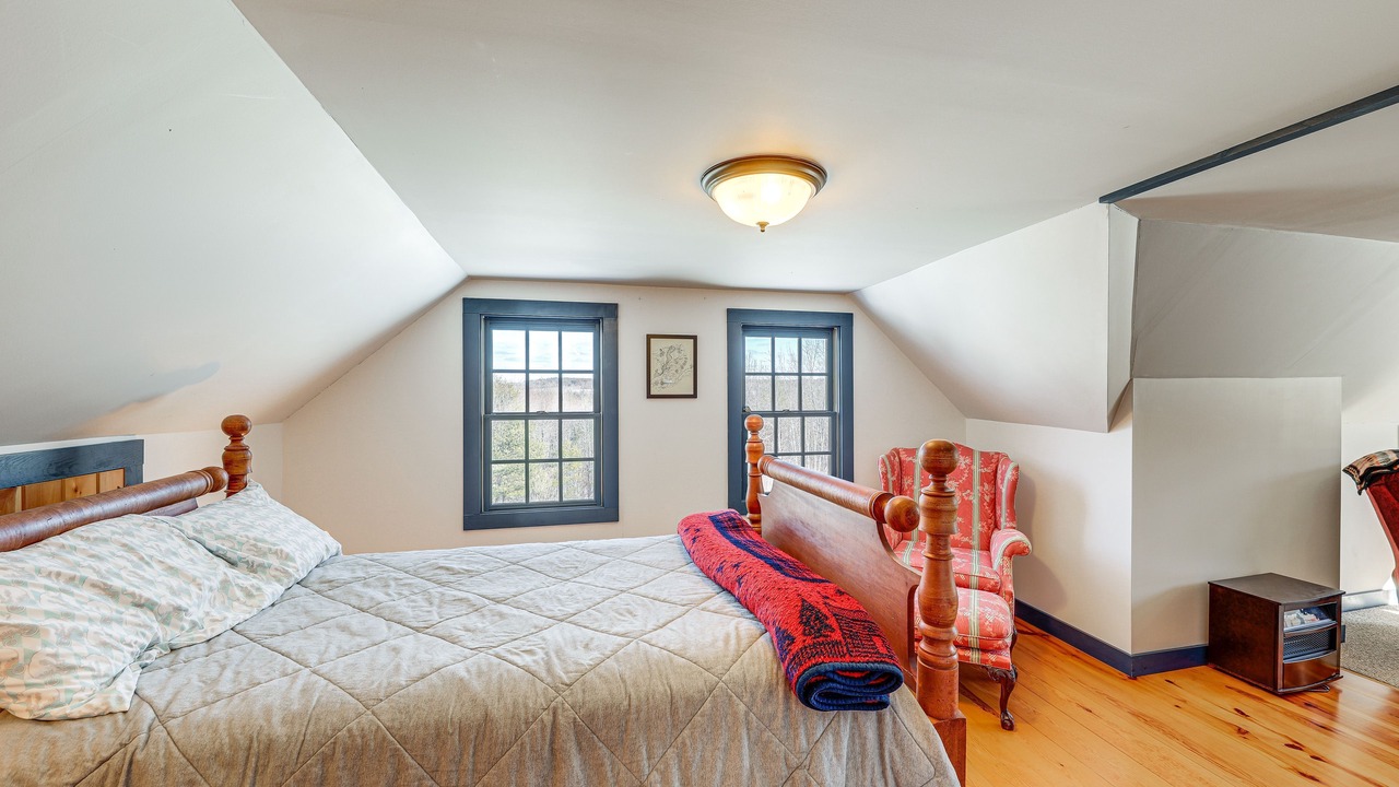 Photo of Bedroom in Center Lovell
